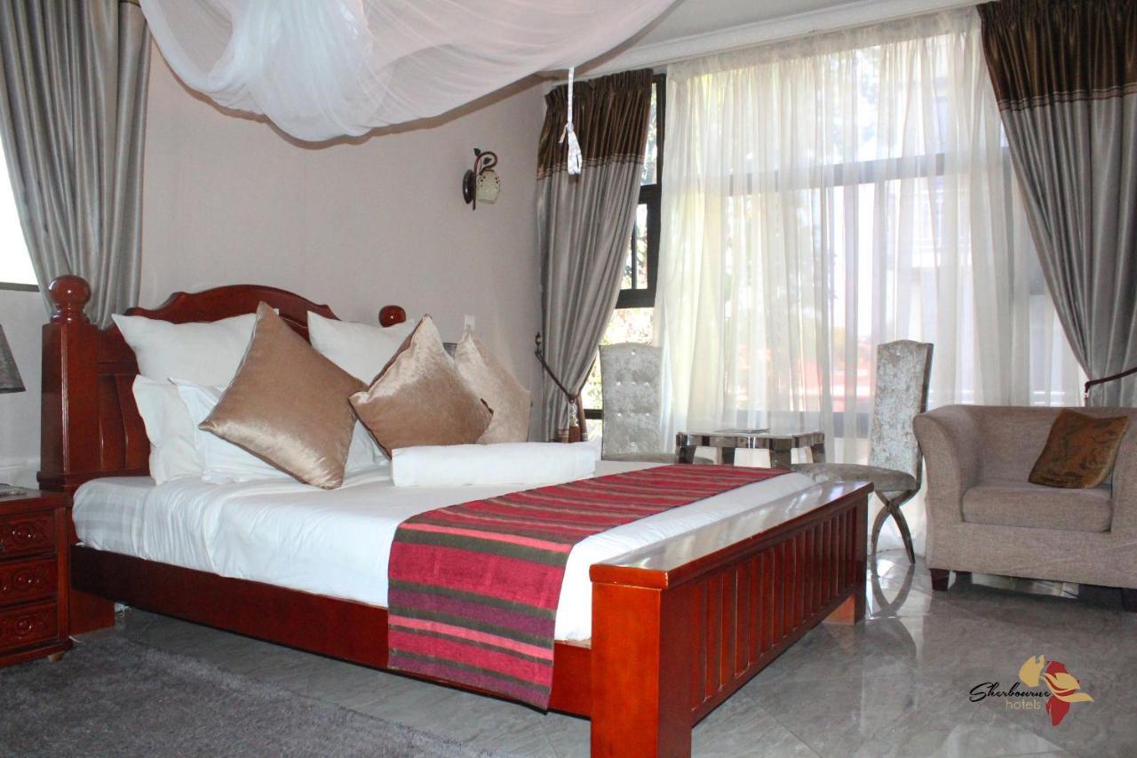 Sherbourne Hotel Kitwe Buitenkant foto