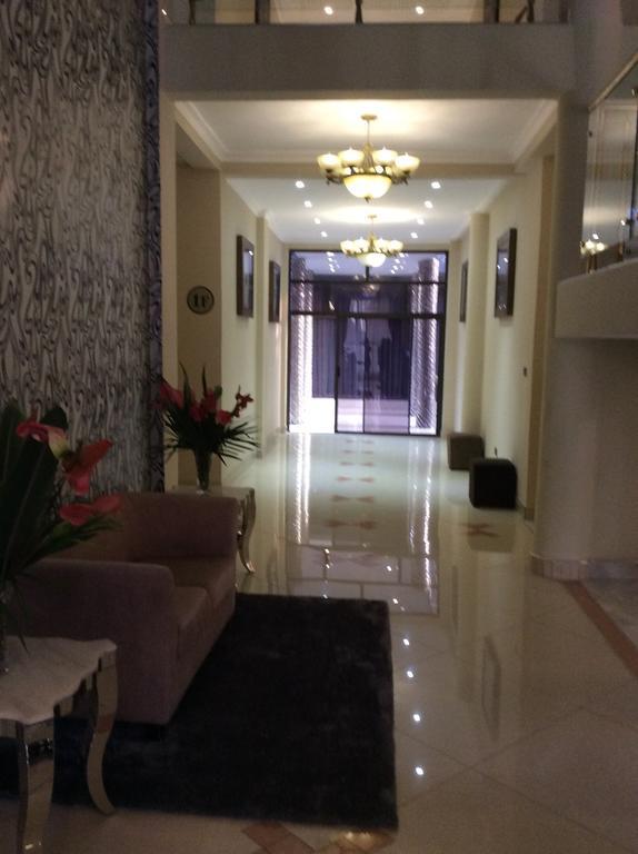 Sherbourne Hotel Kitwe Buitenkant foto
