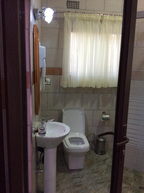 Sherbourne Hotel Kitwe Buitenkant foto