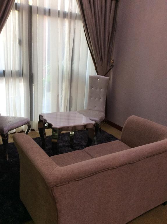 Sherbourne Hotel Kitwe Buitenkant foto