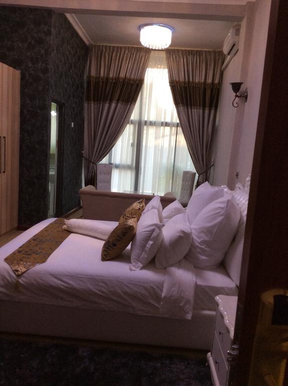 Sherbourne Hotel Kitwe Buitenkant foto